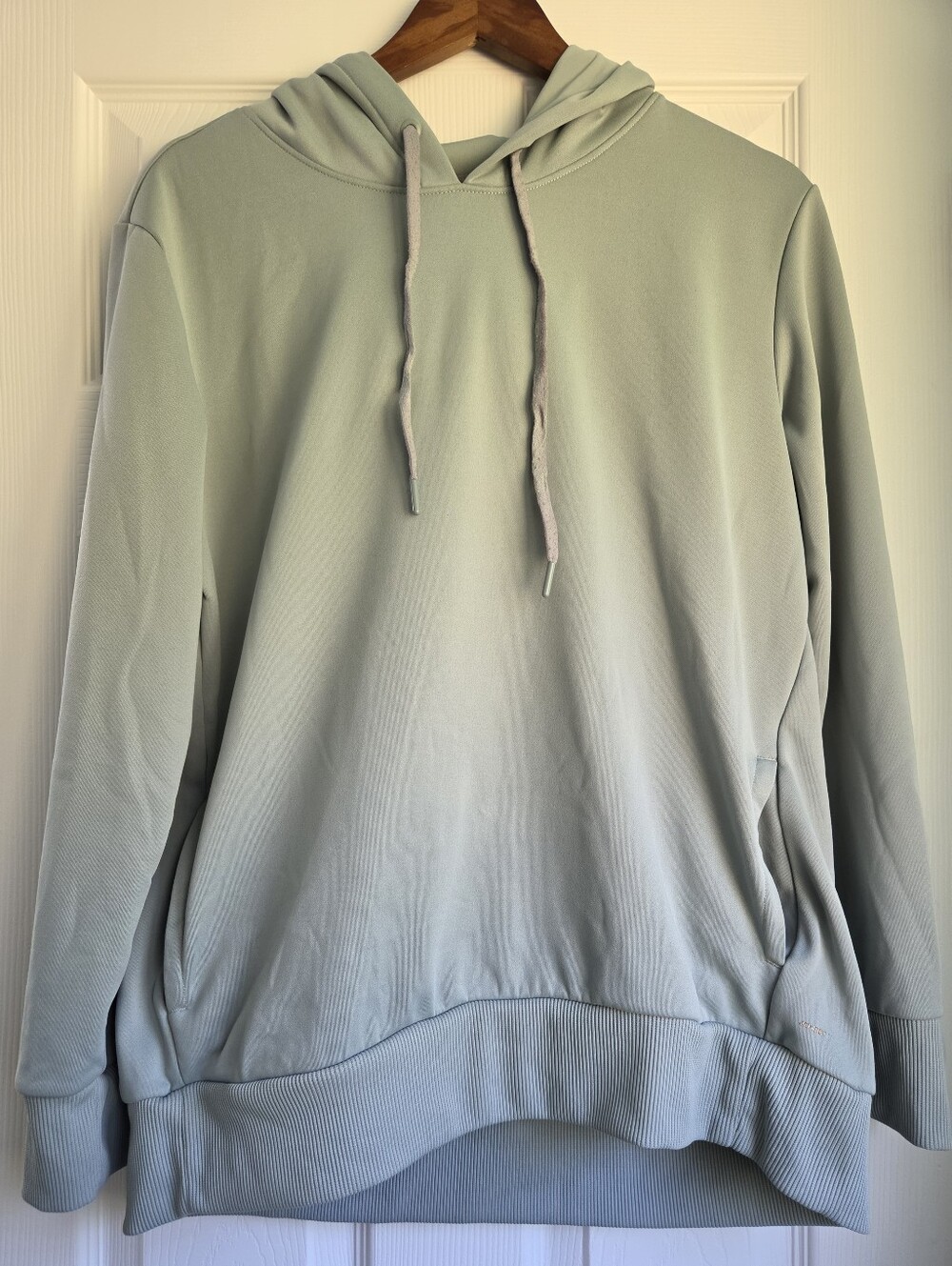Mondetta Womens M Solid Ice Blue Fleece Pullover Hoodie Logo Pockets Long Sleeve